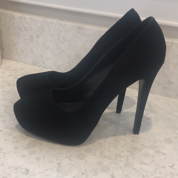 Steve Madden Shoes - New Steve Madden Gorgeous heels